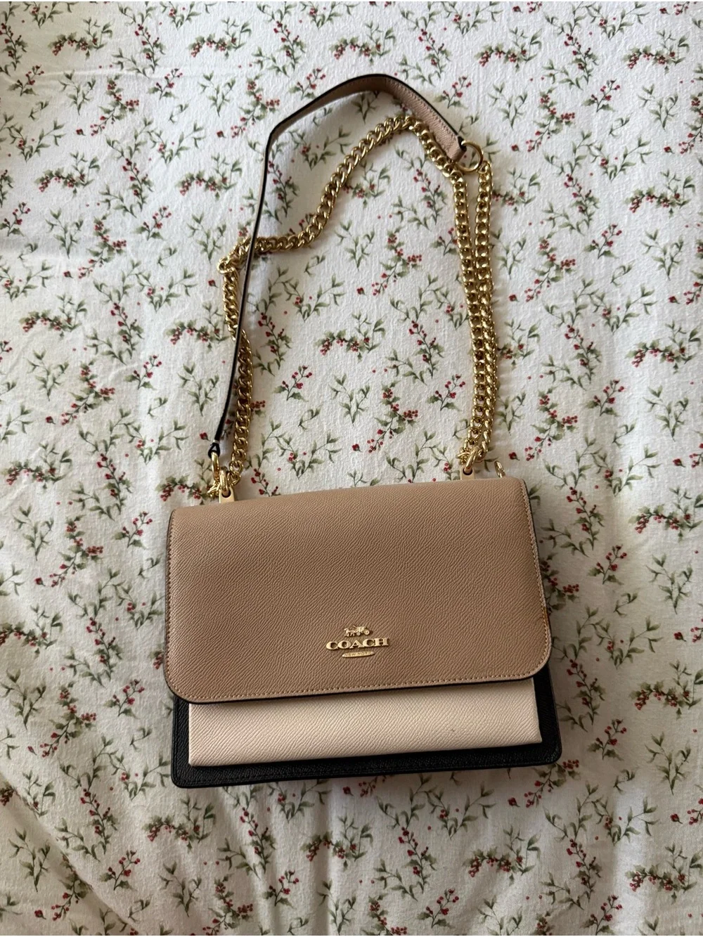 Coach Clare crossbody